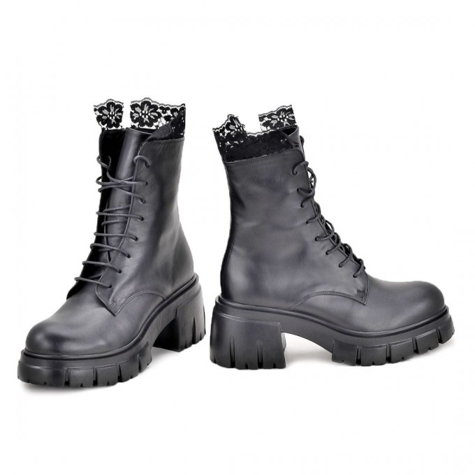 Дамски боти с дантела Savina black