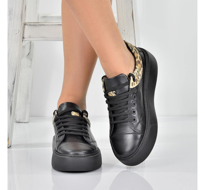 Дамски кецове Divna black leopard