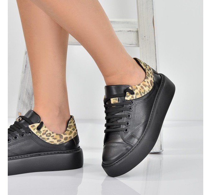 Дамски кецове Divna black leopard