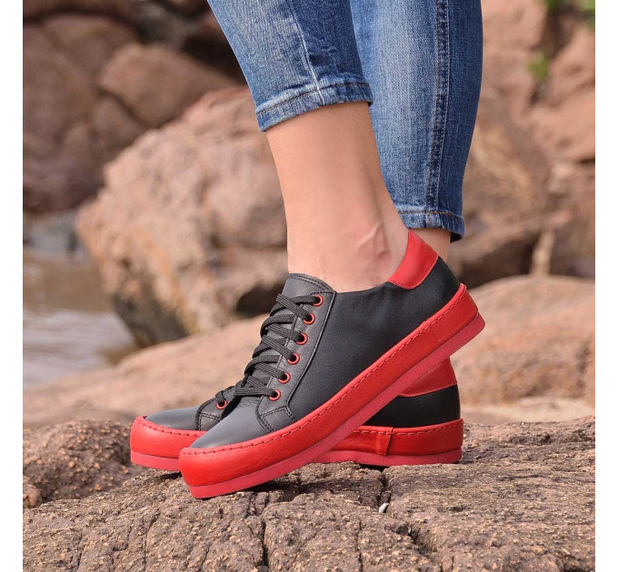 Дамски кецове Emi black red