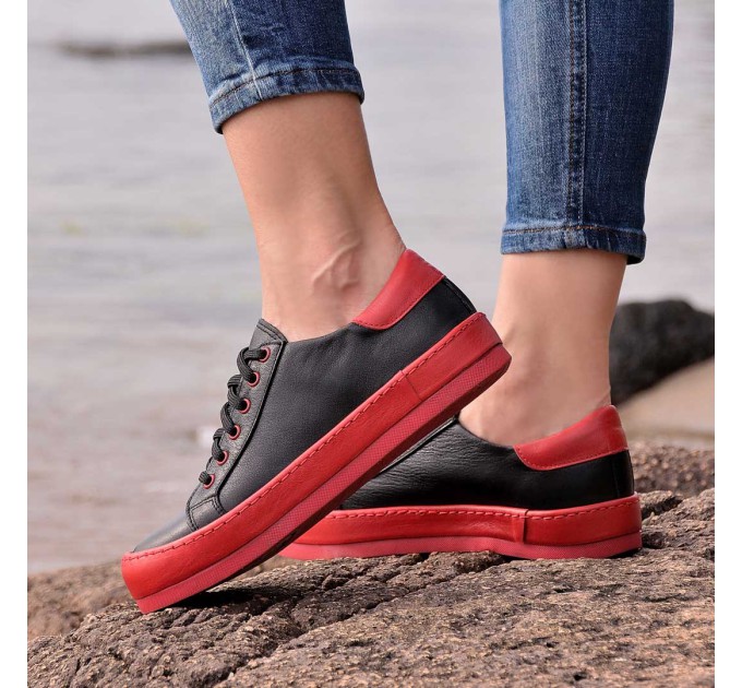 Дамски кецове Emi black red