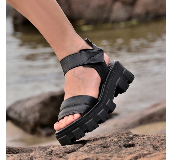 Дамски черни сандали Afrodita black