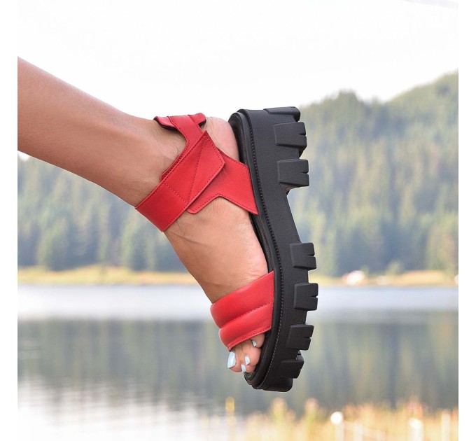 Дамски сандали Afrodita red