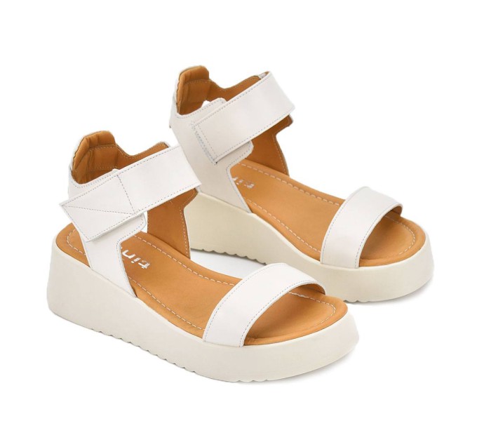 Дамски сандали на платфотма Vasilena beige