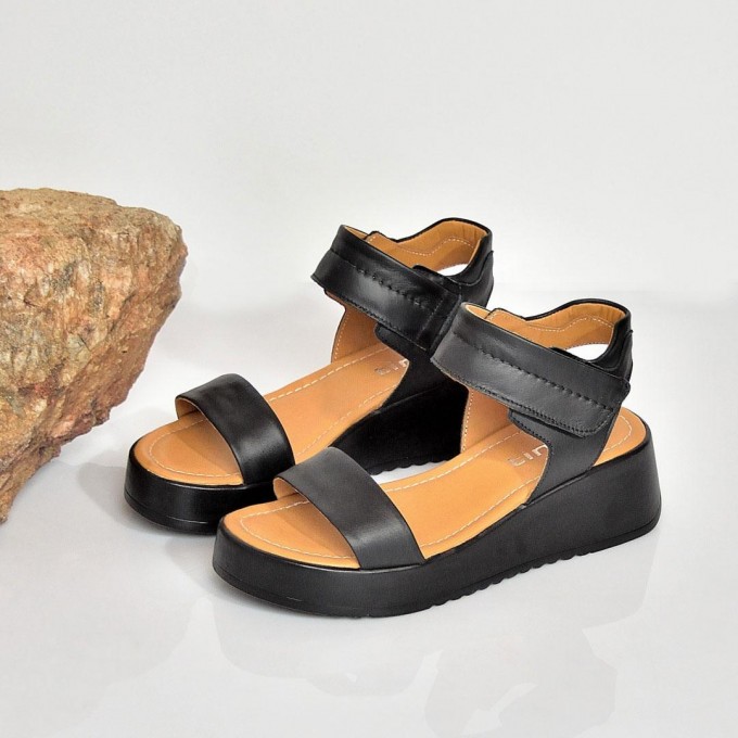 Дамски сандали на платформа Verona black